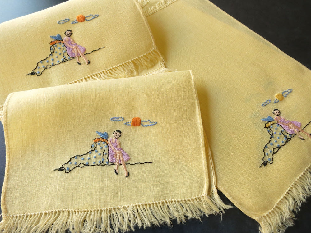 Fille et Pierrot Vintage Embroidered Linen Cocktail Napkins Set of 6