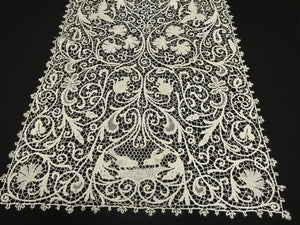 Birds Nest w/ Eggs Antique Italian Lace Table Runner 16x52