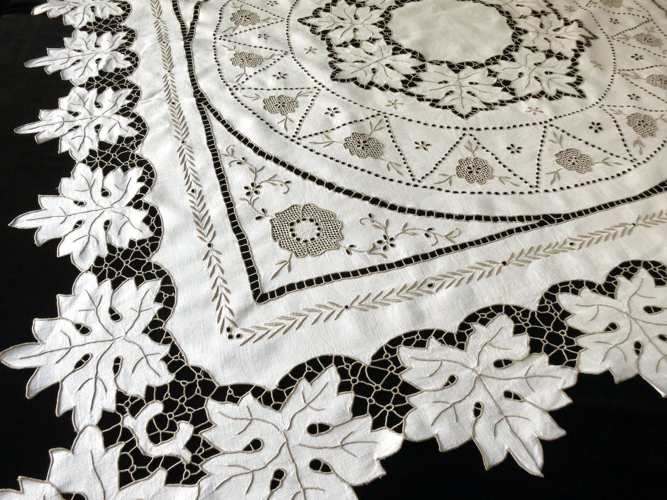 Leaves in Cutwork Vintage Madeira Tablecloth Topper 49x50"
