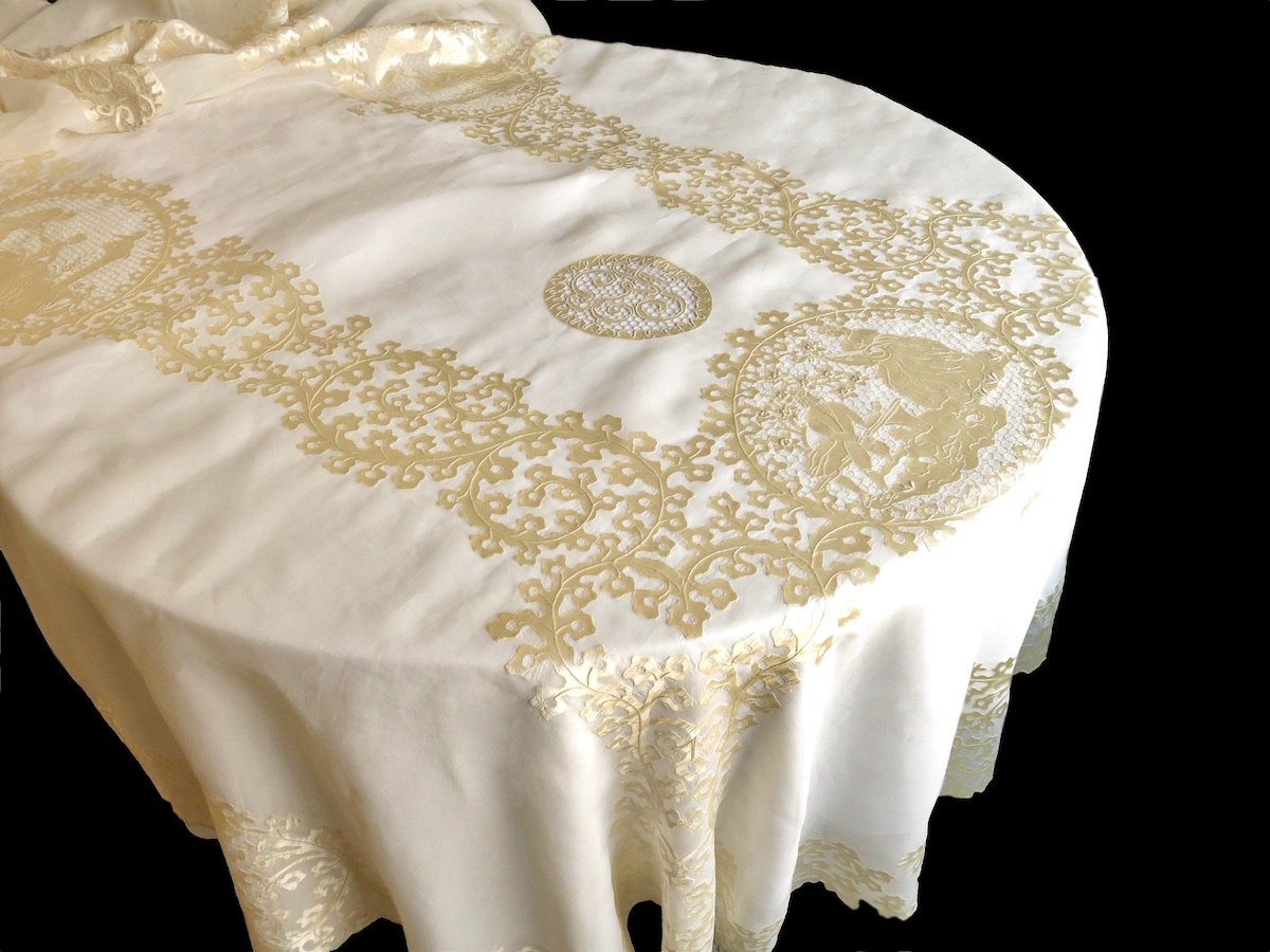 Vintage Romantic Madeira Satin & Organdy Tablecloth Oval 80x122"