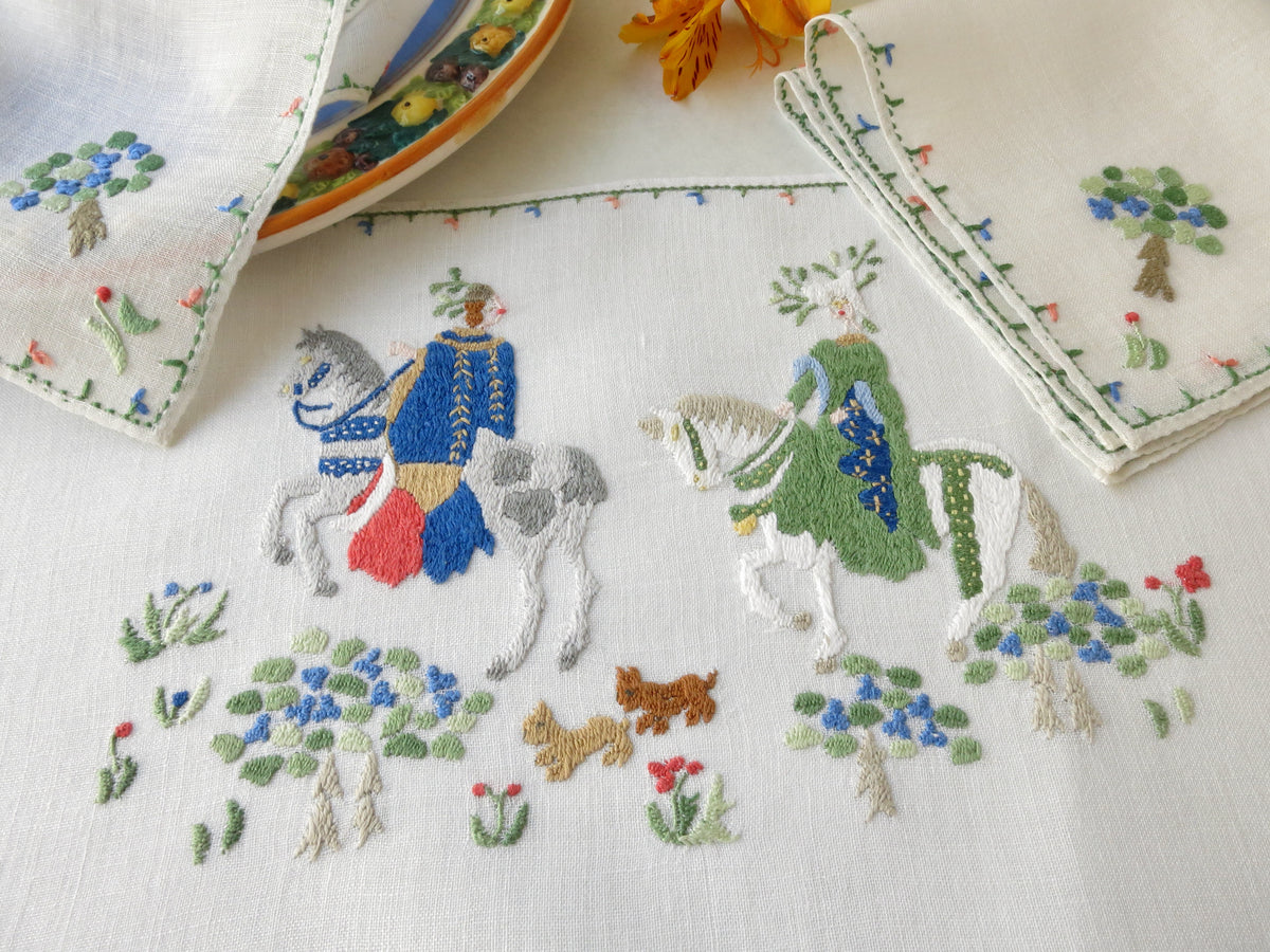 Medieval Lovers Vintage Rapisardi Italian Embroidered 3pc Breakfast Set