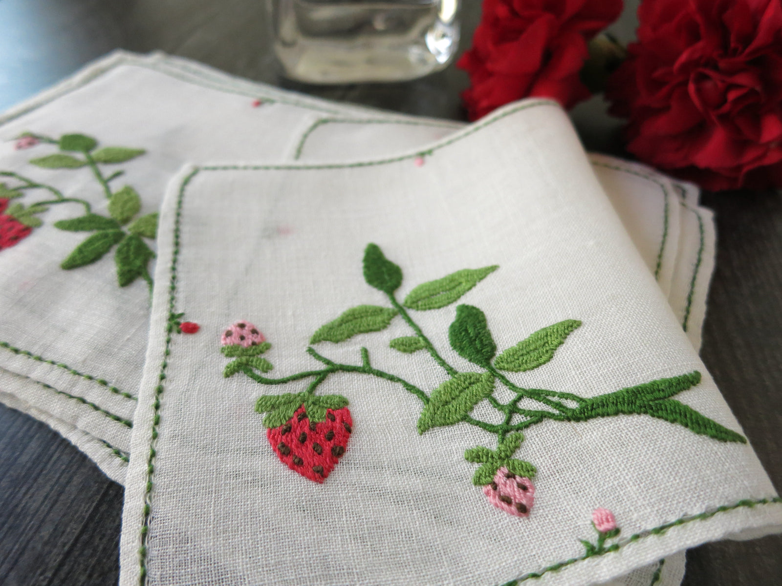 Strawberries Vintage Rapisardi Italian Linen Cocktail Napkins ~ Set of 10