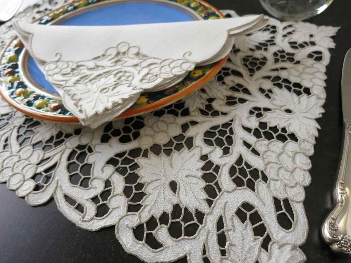 Grapes &amp; Leaves Vintage Madeira Linen Placemat Set for 8