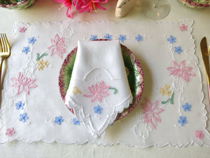 Colorful Vintage Madeira 16pc Organdy Placemat Set for 8