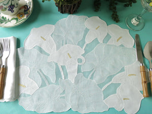 Lush Flowers Vintage Madeira 16pc Placemat Set for 8