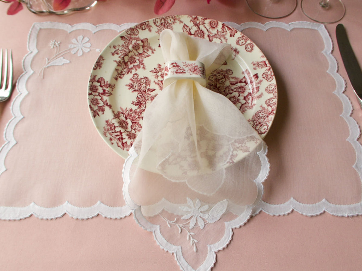 Light &amp; Airy Vintage Madeira 16pc Organdy Placemat Set for 8