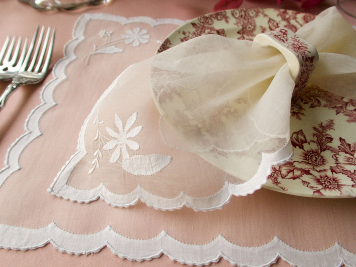 Light &amp; Airy Vintage Madeira 16pc Organdy Placemat Set for 8