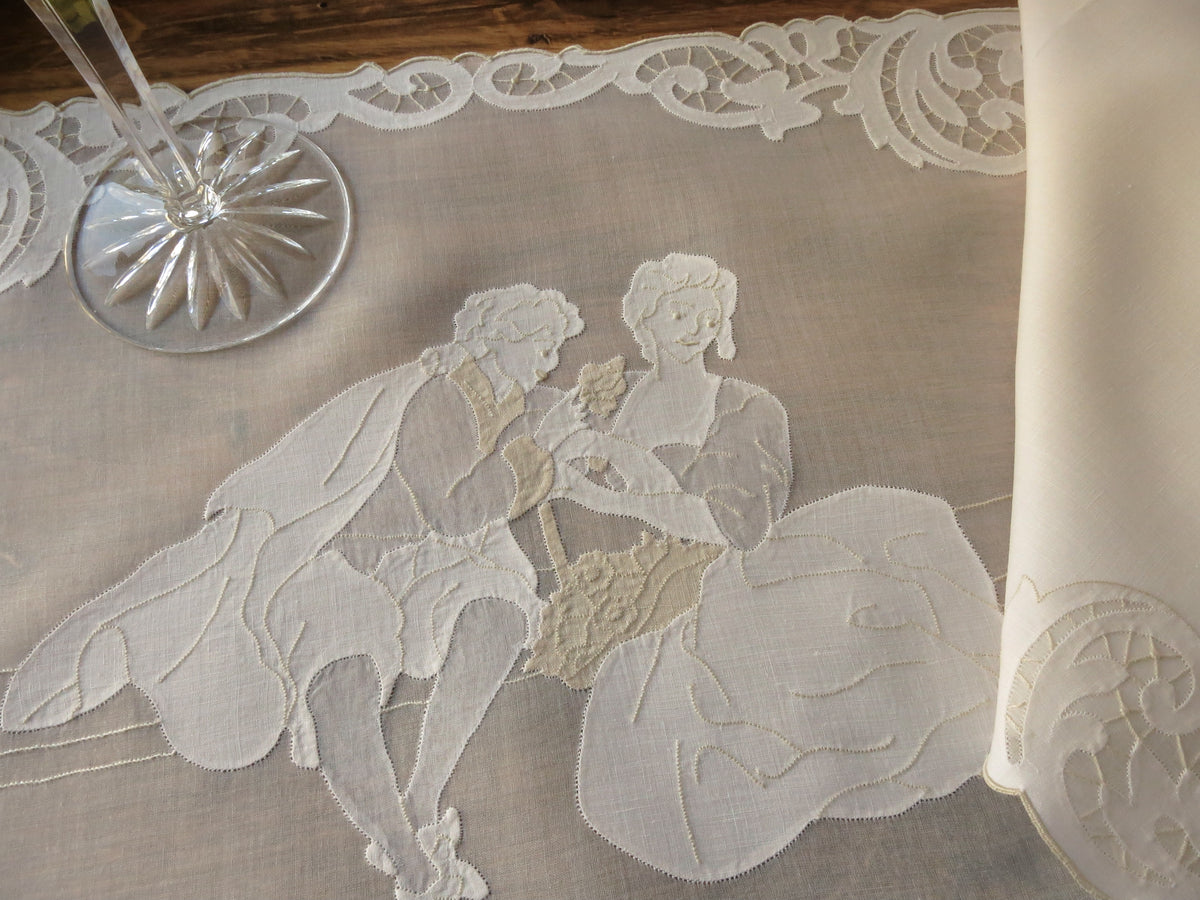 Romance Vintage Madeira 16pc Placemat Set for 8