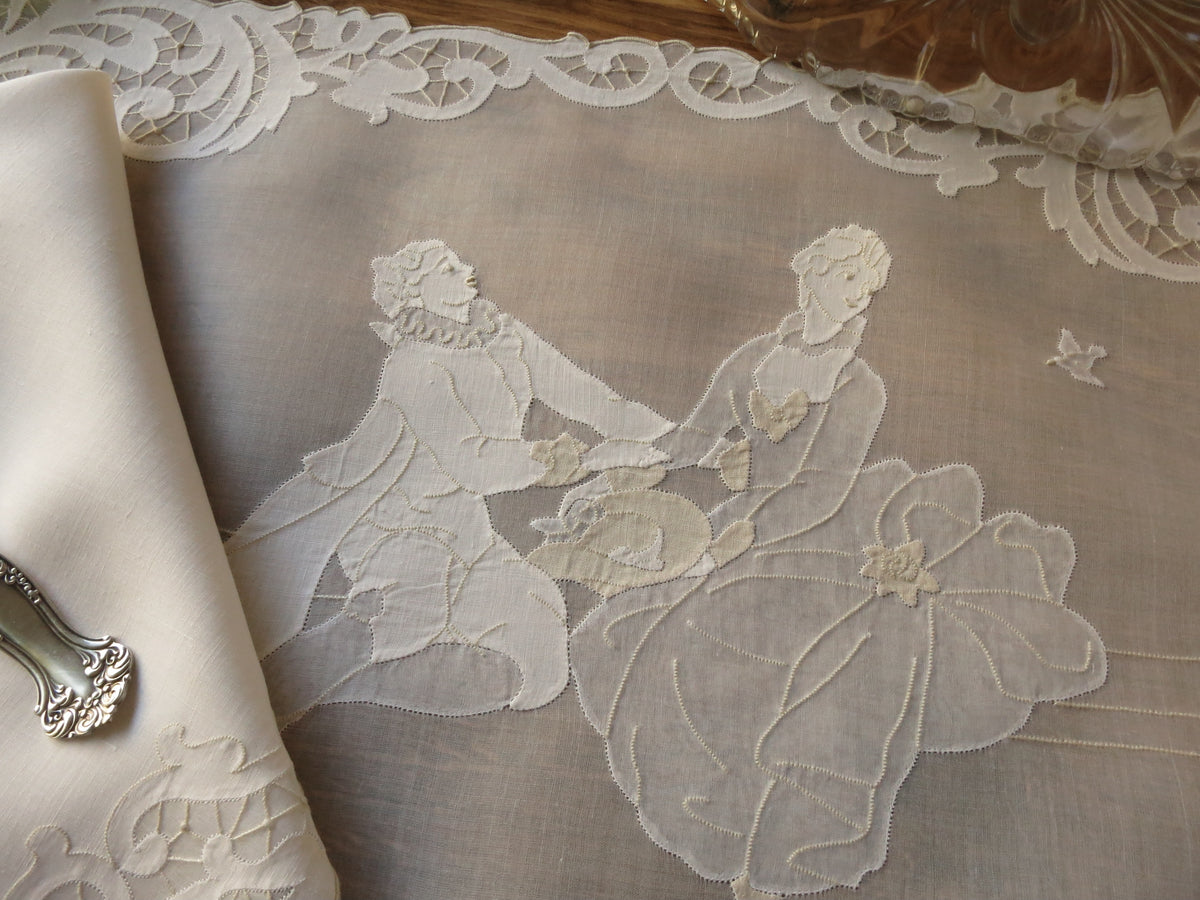 Romance Vintage Madeira 16pc Placemat Set for 8