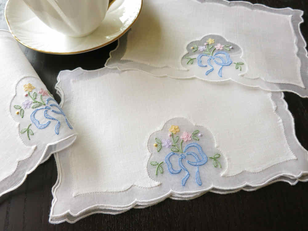 Pretty Bows & Flowers Vintage Madeira Cocktail Napkins - Set of 8