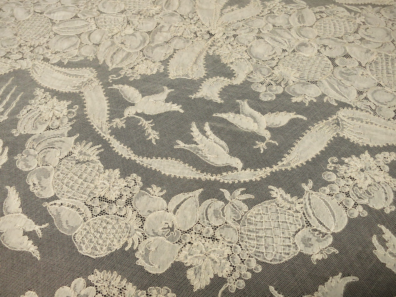 Cherubs Vintage French Alencon Lace Tablecloth 66x132