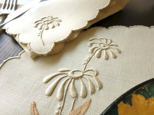 Coneflowers Vintage Madeira 16pc Linen Placemat Set for 8