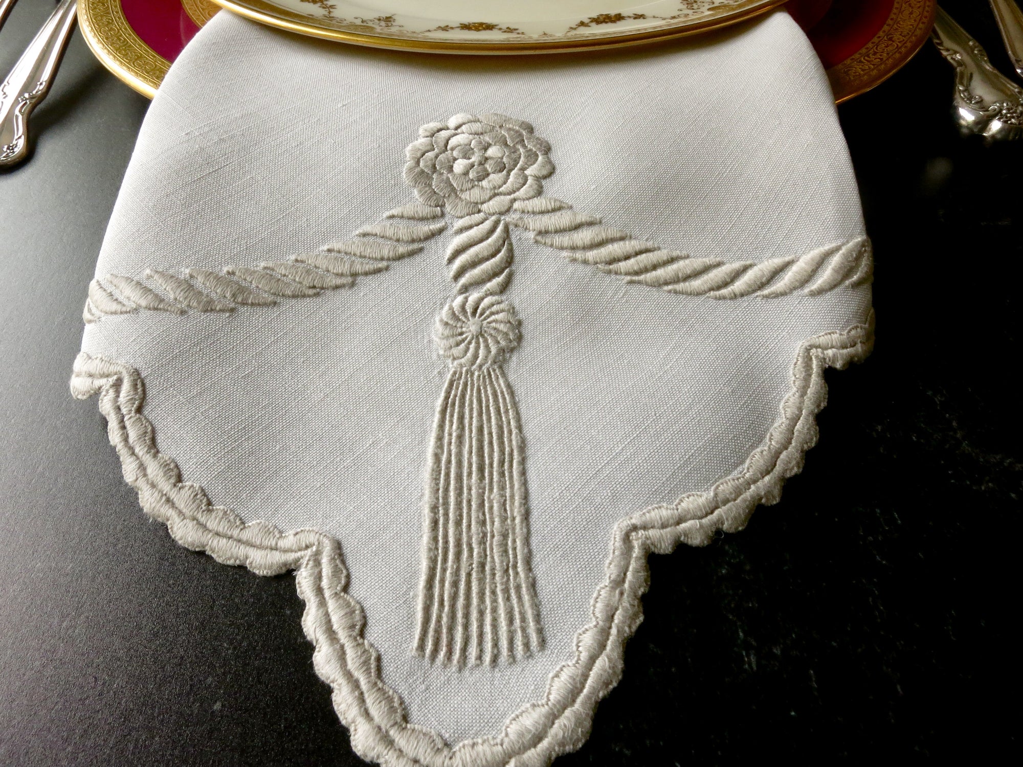 "Cord & Tassel" Vintage Marghab Linen Napkins ~ Set of 12
