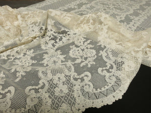 Vintage French Alencon Lace Tablecloth, 64x104