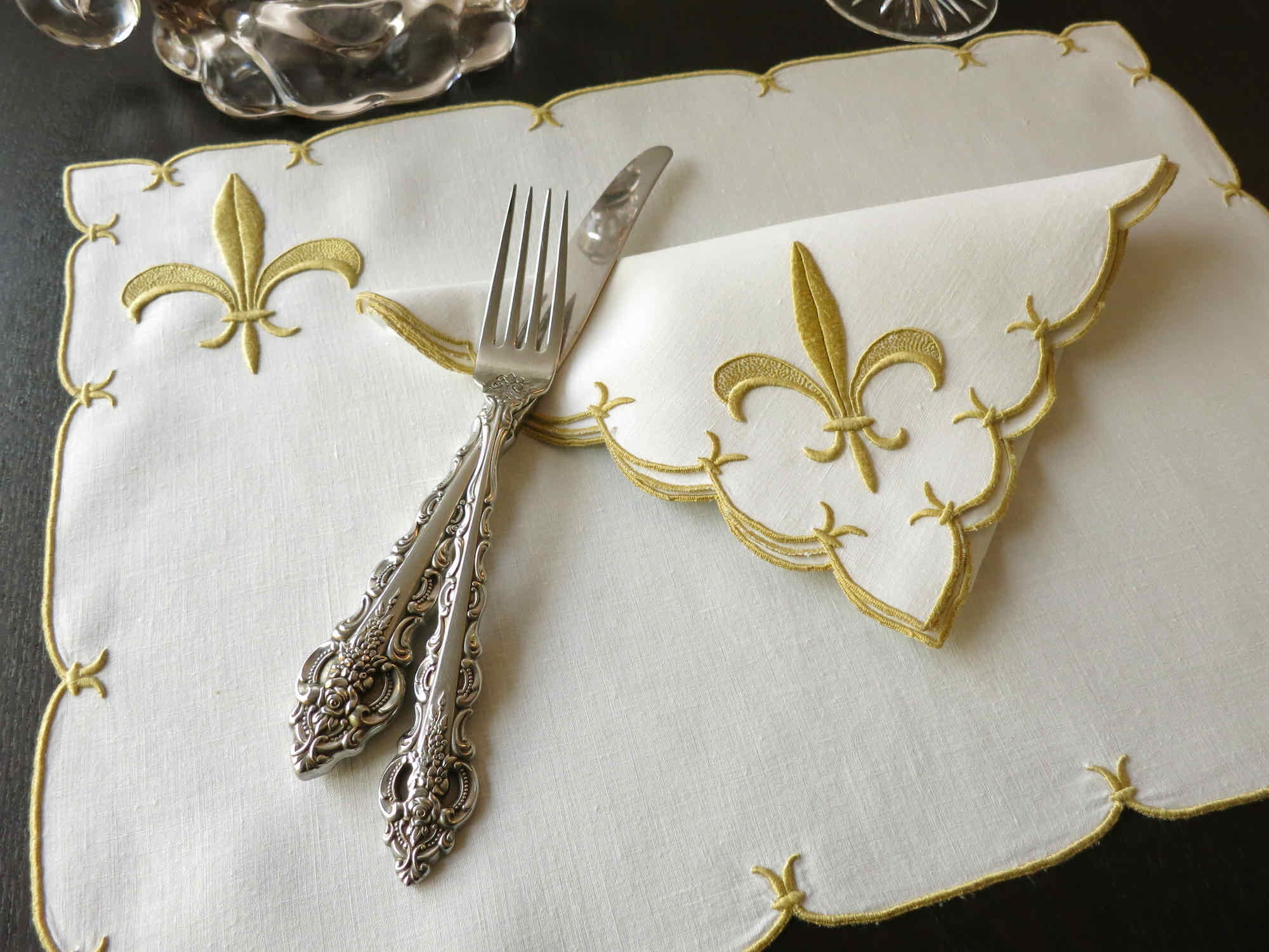 Rare "Fleur de Lys" Marghab Vintage Madeira Linen Placemat Set for 8