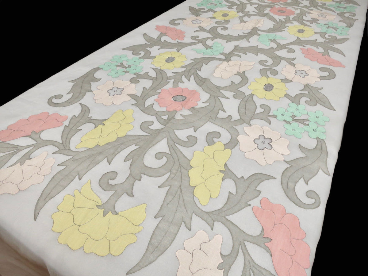 &quot;Les Fleurs&quot; Vintage Marghab Madeira Tablecloth 66x140
