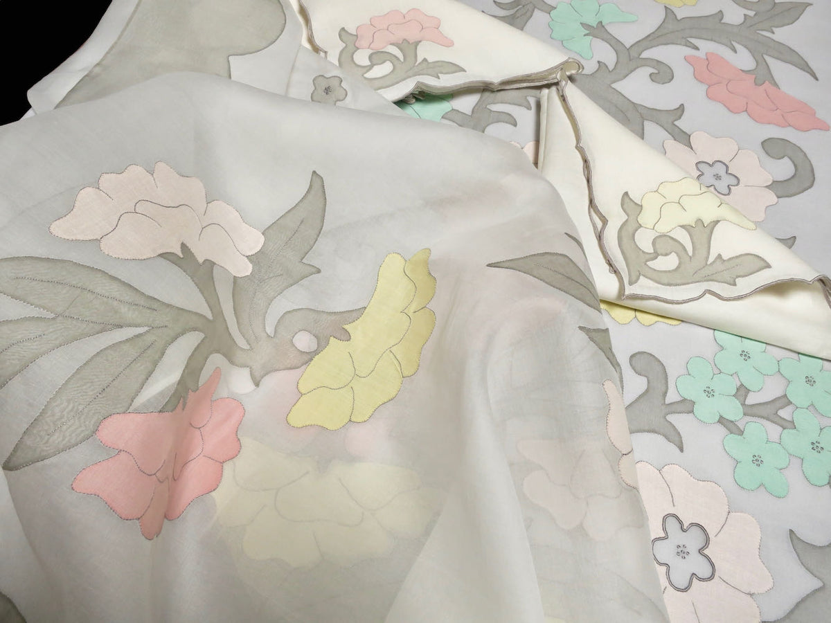 &quot;Les Fleurs&quot; Vintage Marghab Madeira Tablecloth 66x140