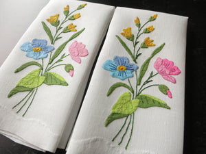Vivid Flowers Vintage Madeira Linen Guest Towels - Set of 2