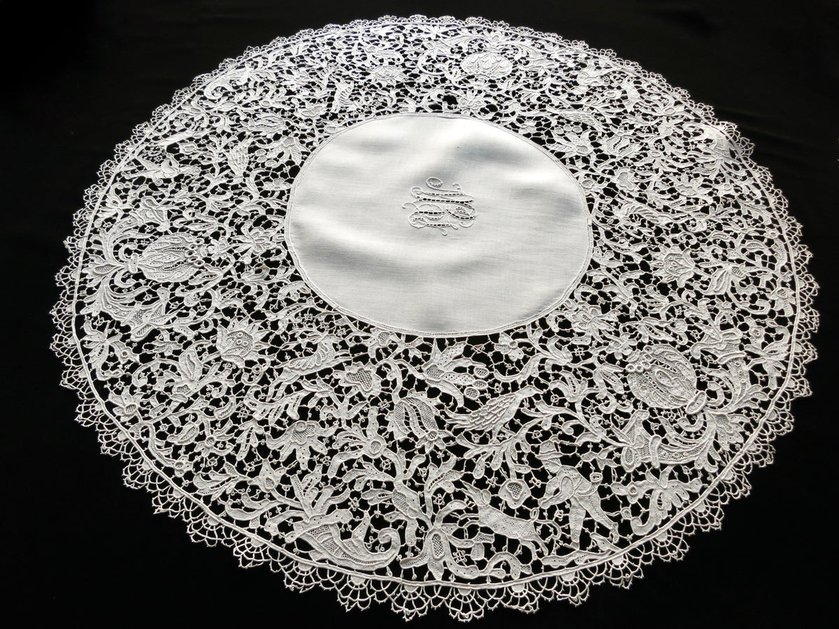 Dogs, Pheasants &amp; Deer c1900 Antique Point de Venise Lace Table Setting for 6