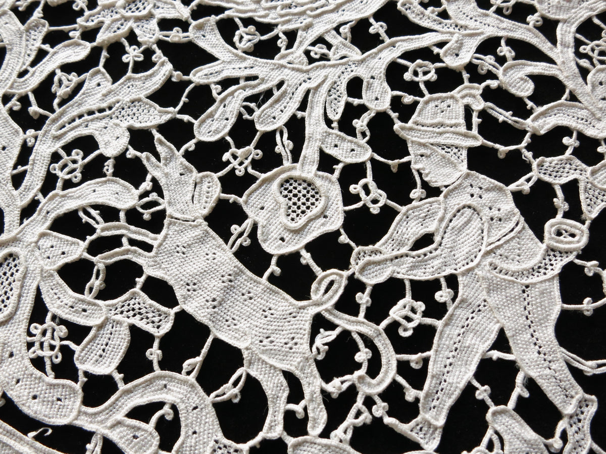 Dogs, Pheasants &amp; Deer c1900 Antique Point de Venise Lace Table Setting for 6