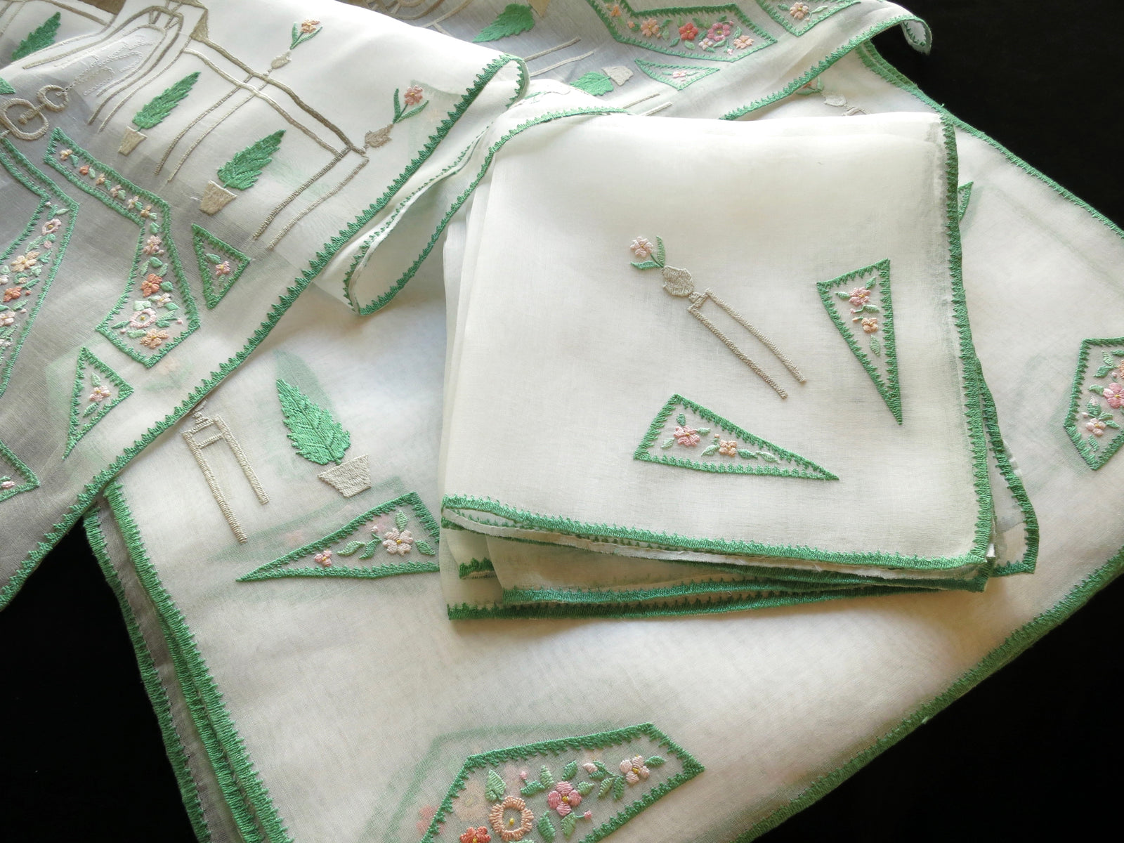 Formal Gardens Fountains Vintage Italian Placemat Set - Setting for 8
