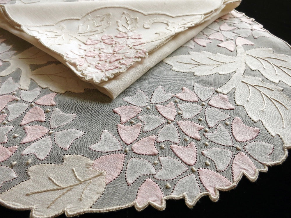 Pink Viburnum Vintage Madeira Placemat Set for 8