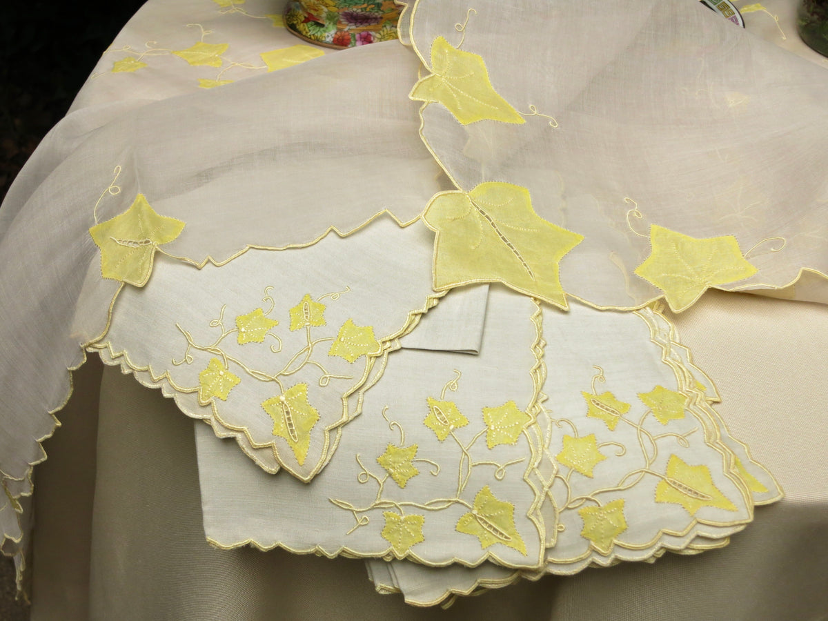 &quot;Ivy&quot; Vintage Marghab 12 Linen Tea Napkins, plus Tea Cloth