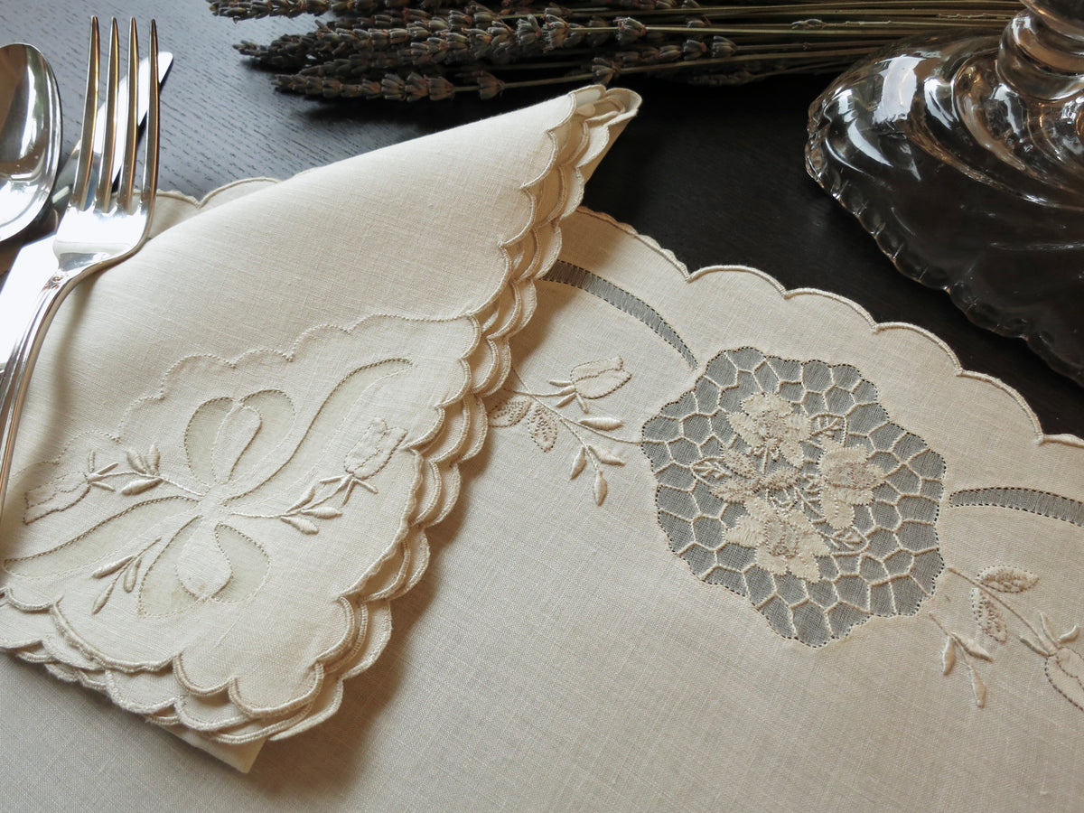 Bows &amp; Bud Roses Vintage Madeira Embroidery 16pc Placemat Setting for 8