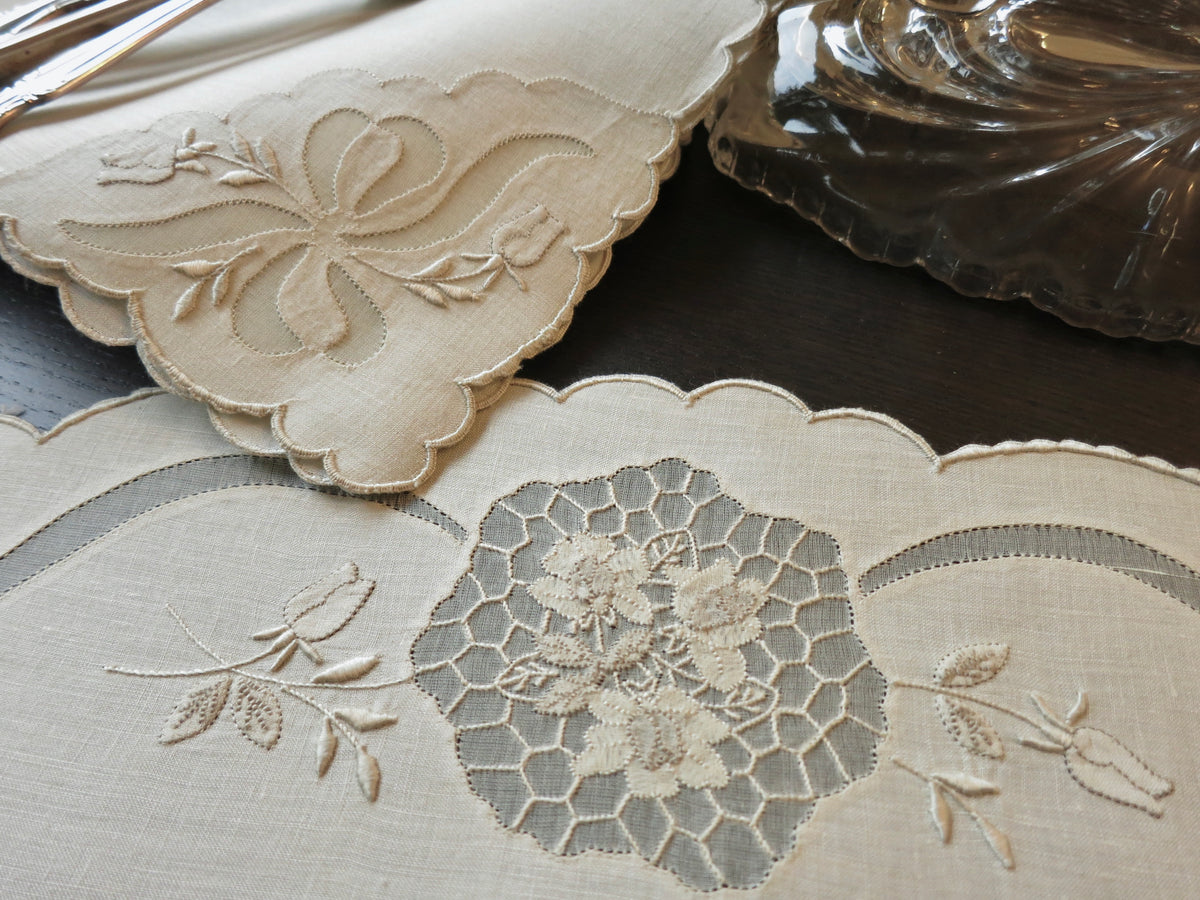 Bows &amp; Bud Roses Vintage Madeira Embroidery 16pc Placemat Setting for 8