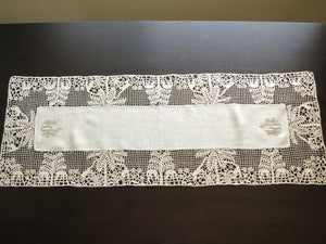 Giraffes in Handmade Lace Antique Table Runner 15x43"
