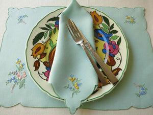 Flowers on Green Linen Vintage Madeira 16pc Placemat Set for 8