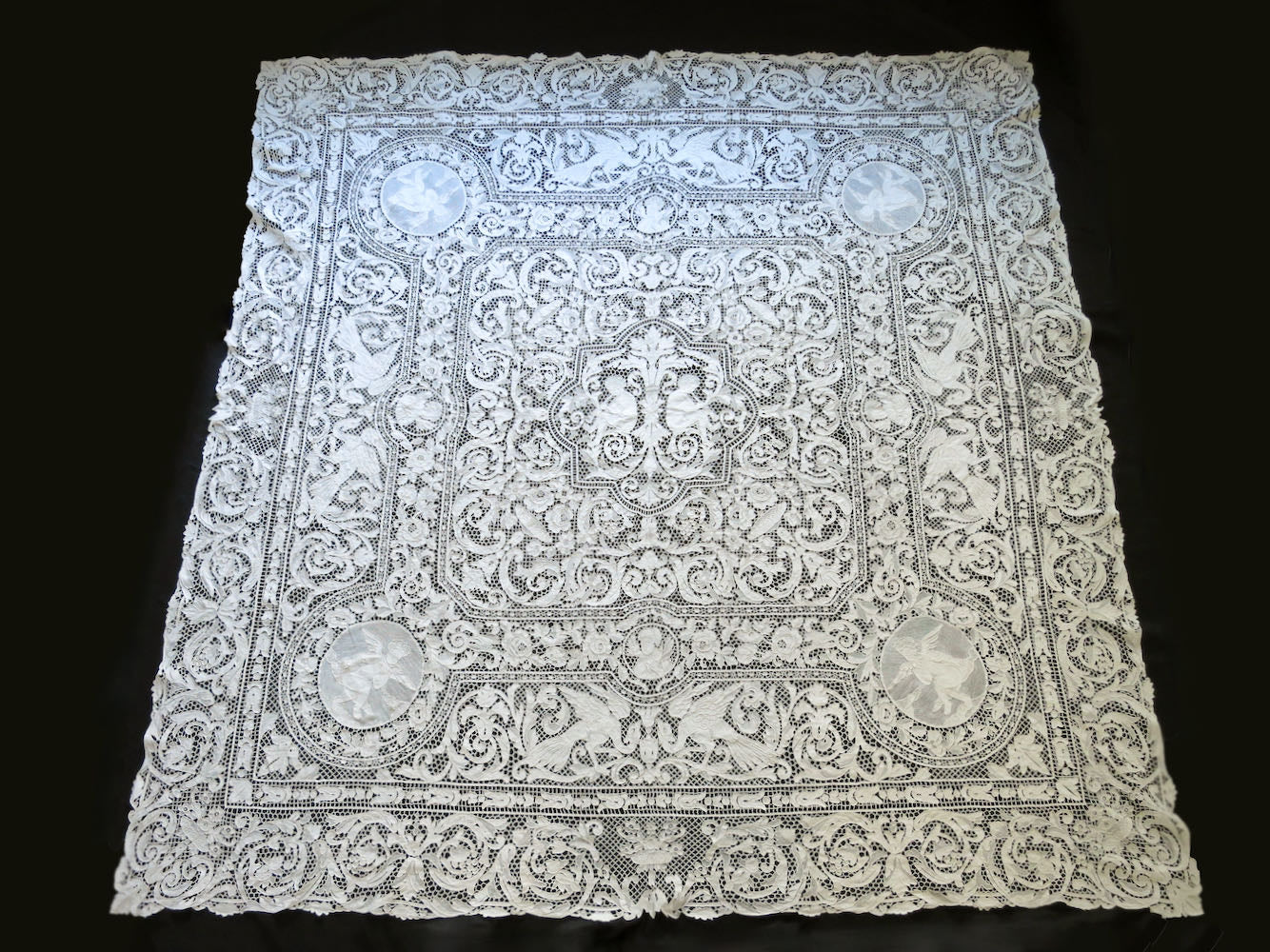 Art Deco Cherubs Birds Musicians Antique Lace Coverlet Tablecloth 90x90"