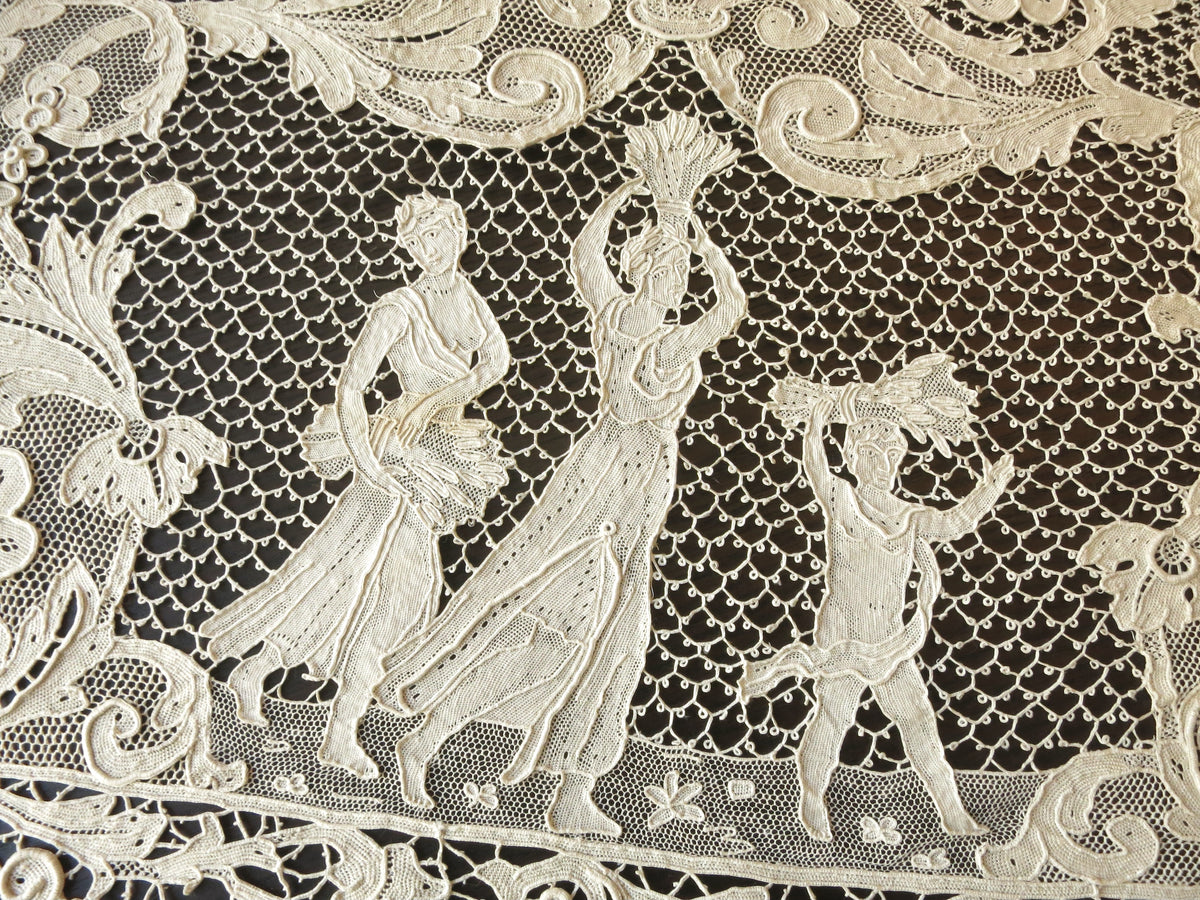 Four Seasons Antique Lace Table Runner 22x58&quot;