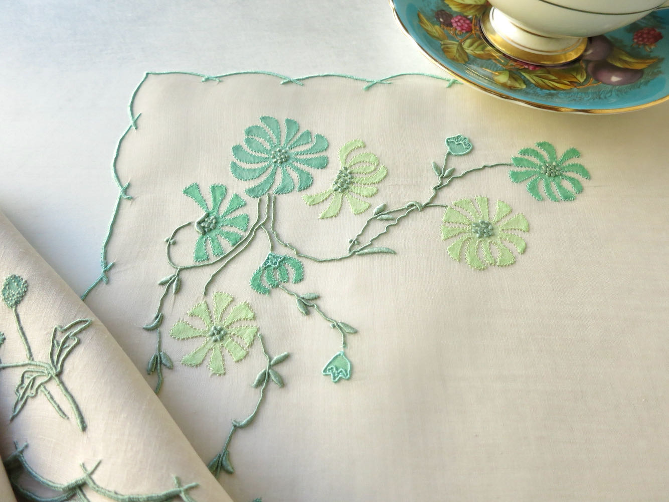 Cornflower" in Green Vintage Marghab 3pc Breakfast Set w/ Linen Napkins