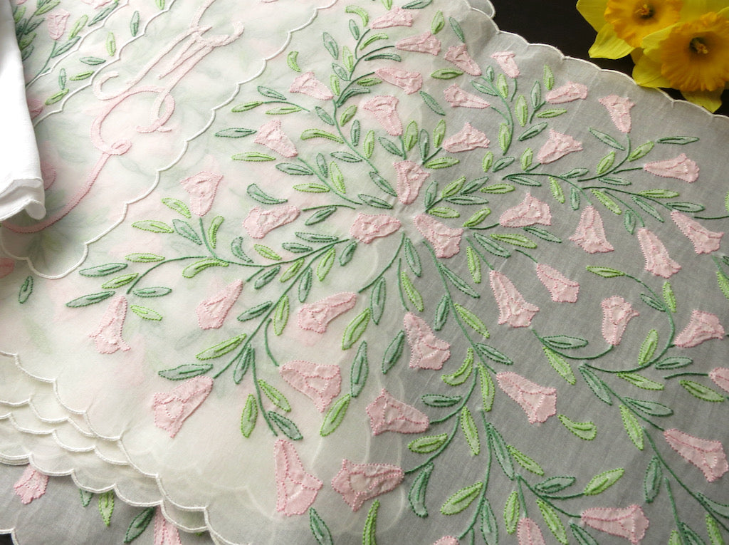 Pink Flowers Vintage Madeira Embroidery 24pc Placemat Setting for 12