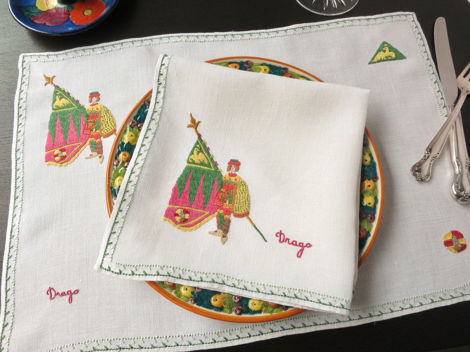 Palio di Siena Flag Bearers Vintage Rapisardi 16pc Placemat Set for 8