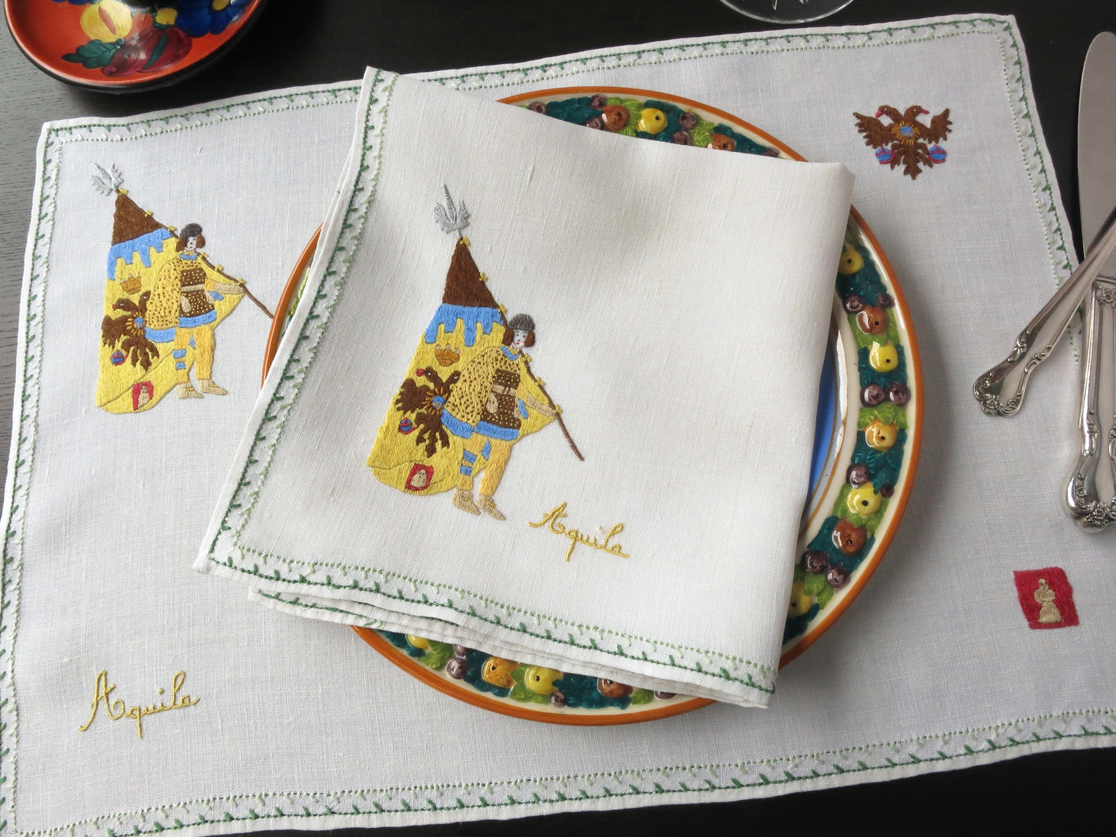 Palio di Siena Flag Bearers Vintage Rapisardi 16pc Placemat Set for 8