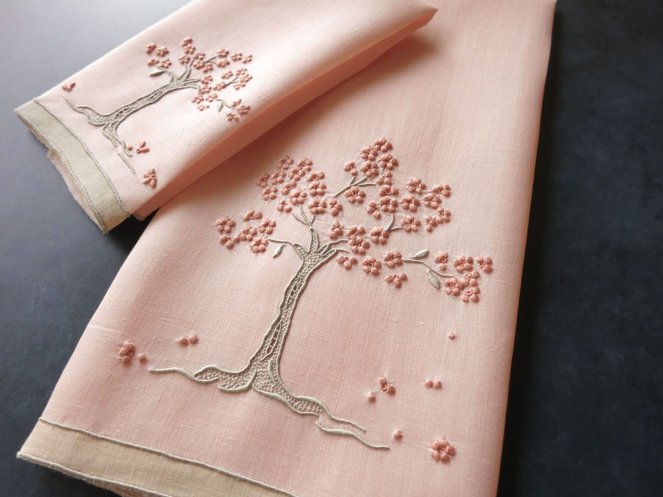 "Jacaranda Tree" in Peach Vintage Marghab Guest + Fingertip Towel