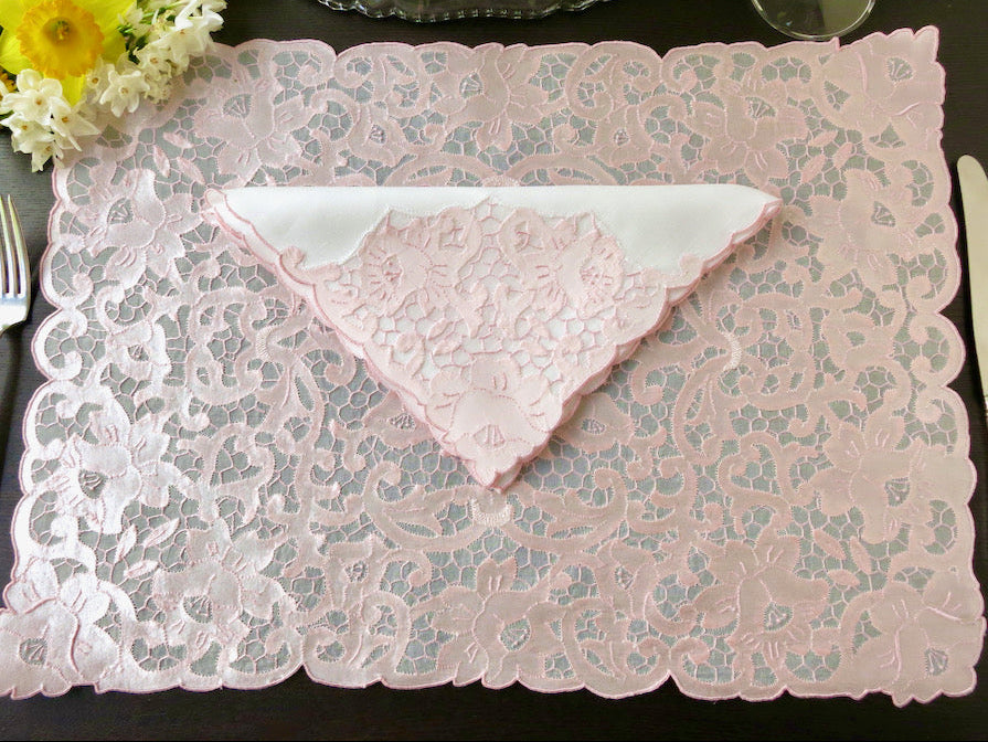 Pink Satin Flowers & Honeycomb Vintage Madeira 16pc Placemat Setting for 8