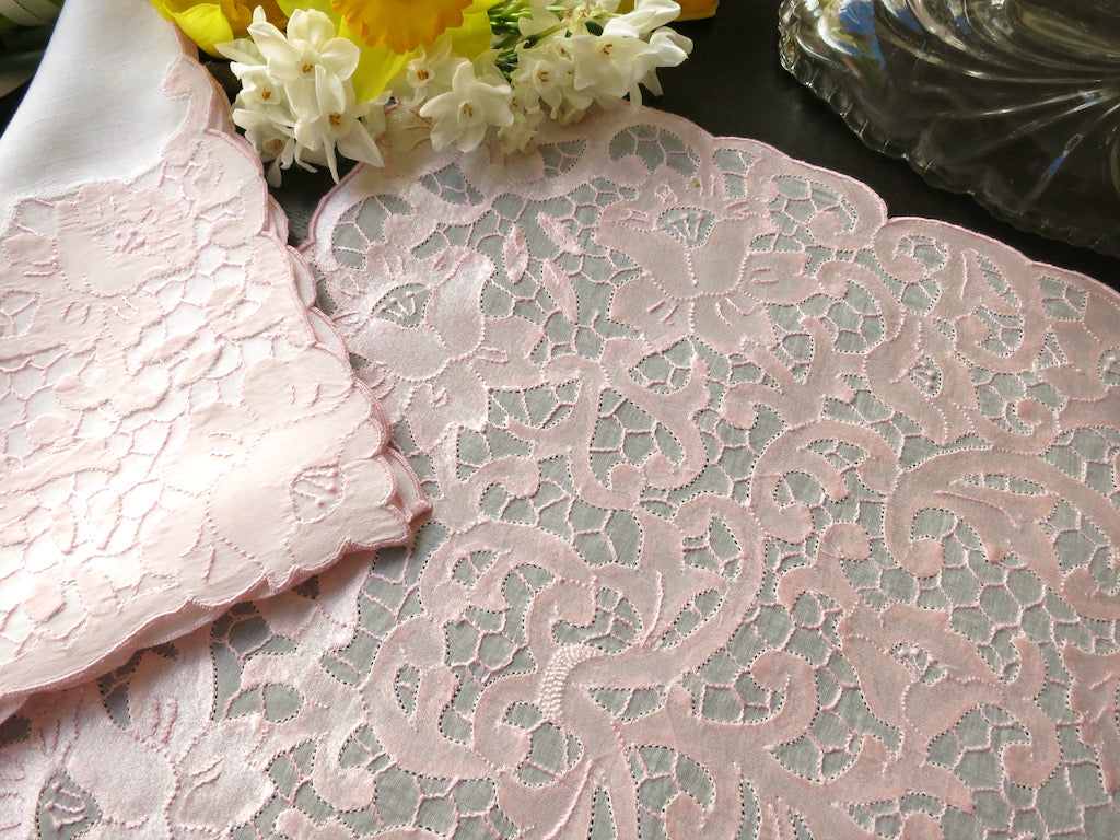 Pink Satin Flowers &amp; Honeycomb Vintage Madeira 16pc Placemat Setting for 8