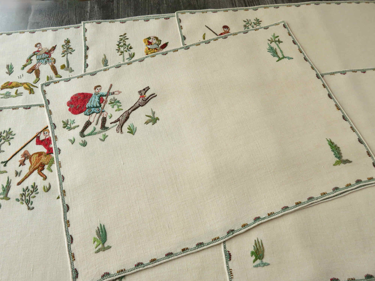 The Hunt Vintage Rapisardi Italian Embroidery , 8 Placemats