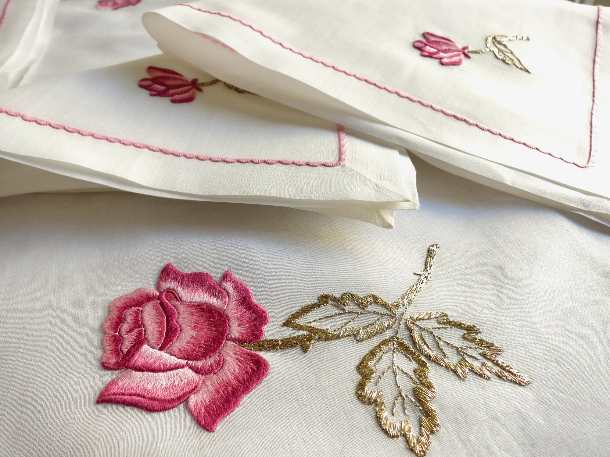Roses with Gold Vintage French Batiste Tablecloth 8 Napkins 64x92"