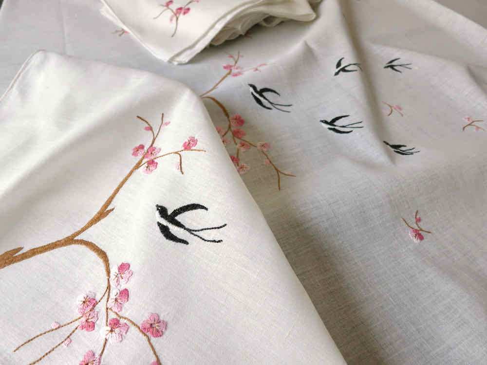 Magpies & Cherry Blossoms Vintage Italian Linen 68x90" Tablecloth & 12 Napkins