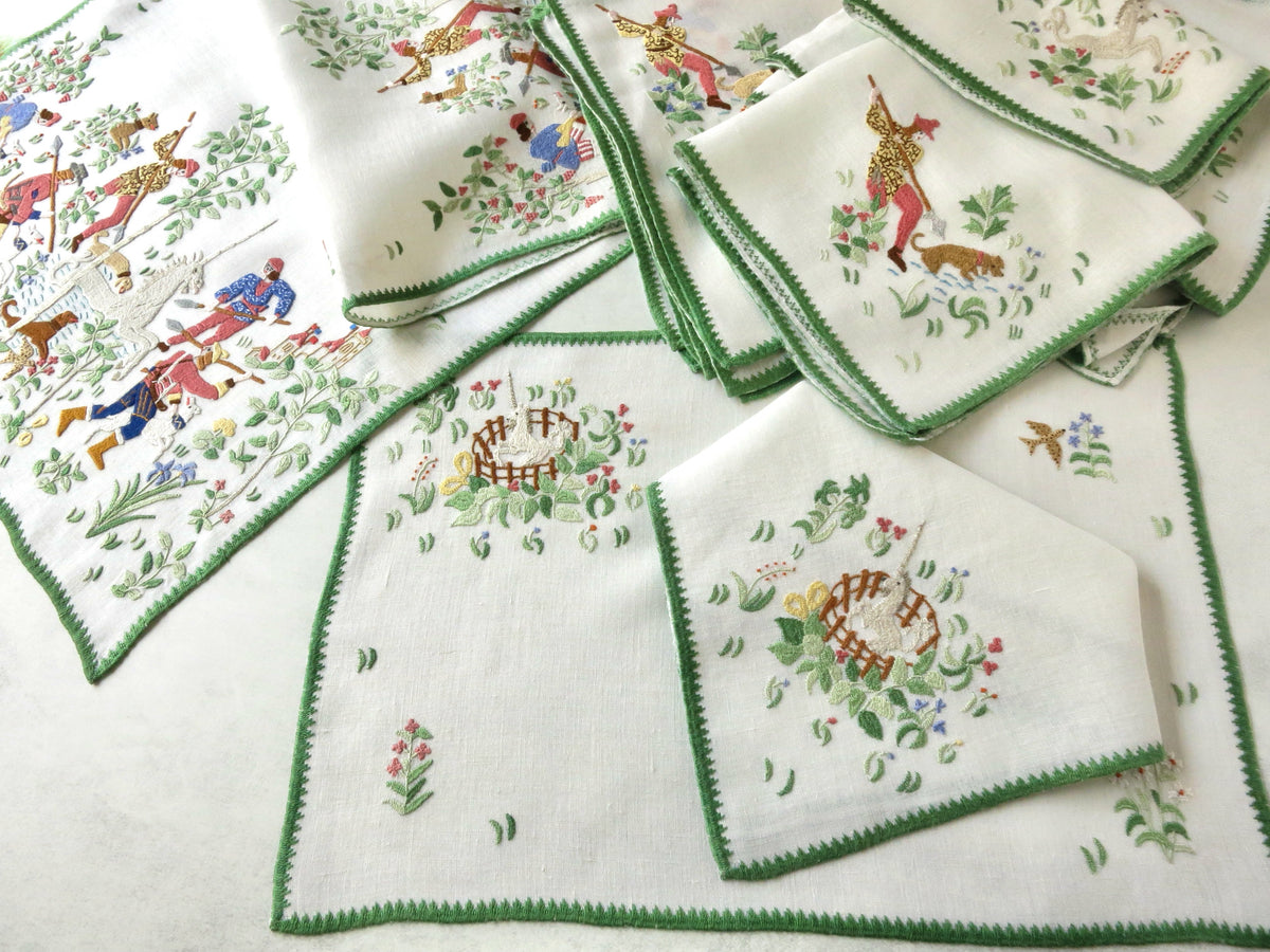 "Hunt of the Unicorn" Vintage Italian Embroidery 25pc Placemat Set for 12
