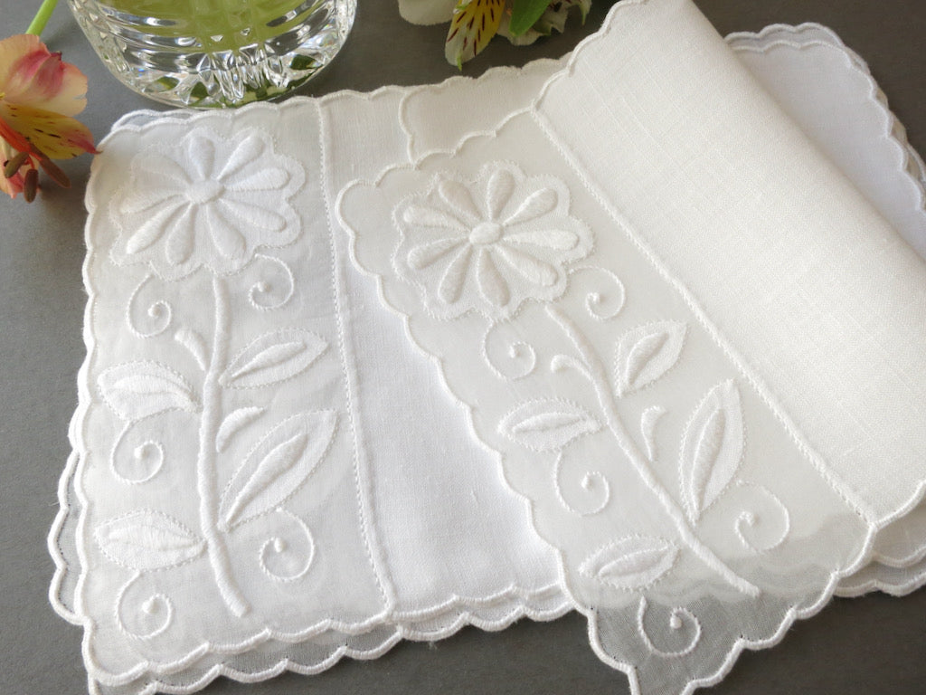 Daisies Vintage Madeira Embroidery Cocktail Napkins - Set of 6